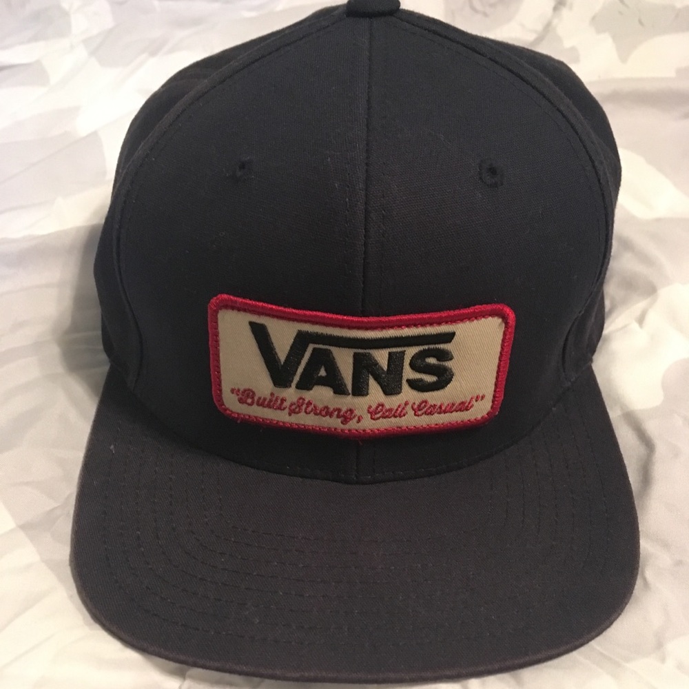 Vans snap back navy blue hat